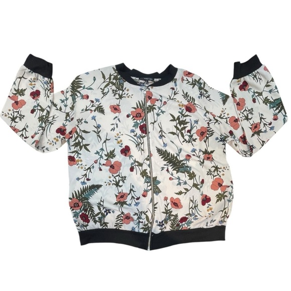 West Kei bomber jacket
Women’s size L - Picture 3 of 9